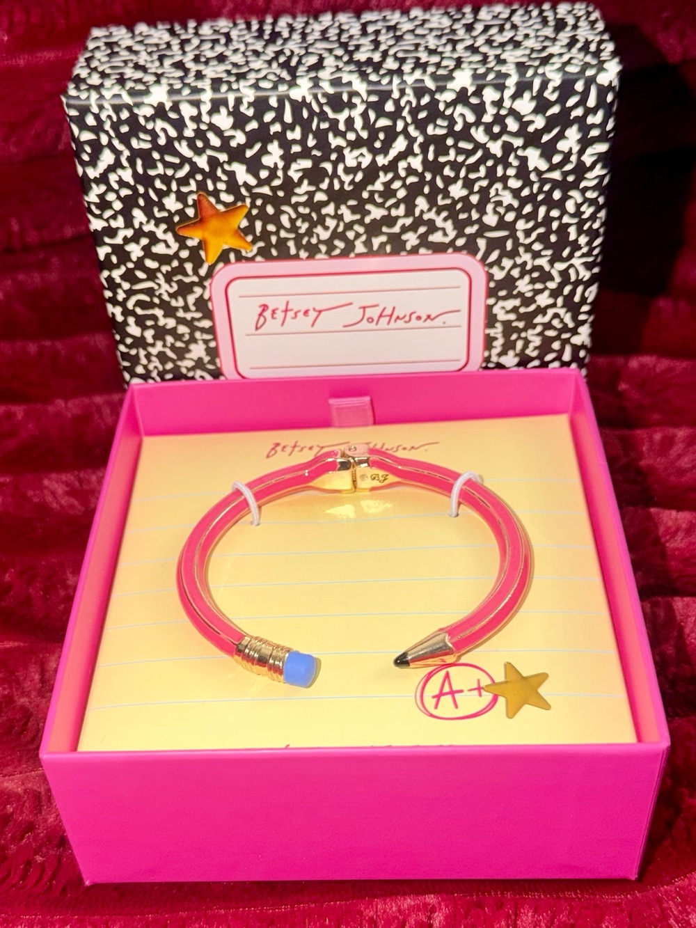 🩷✏️🩷Betsey Johnson Hot Pink Pencil Bracelet with Gold Accents